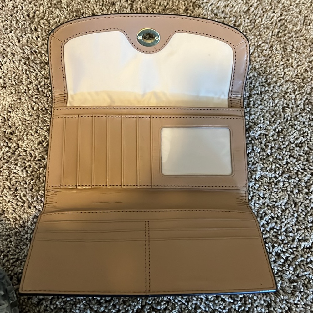 Fossil Wallet - image 3